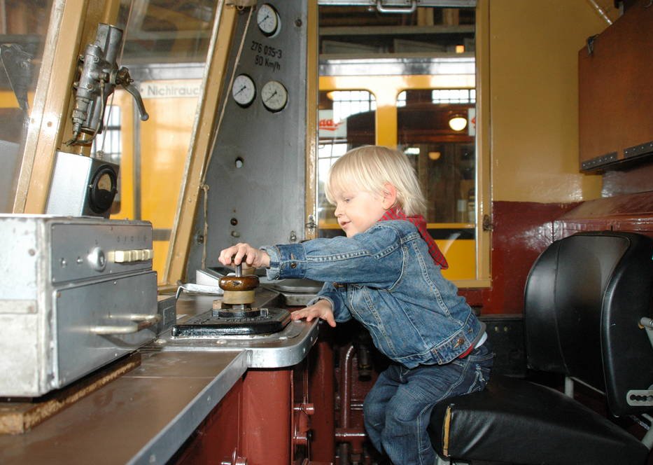 Dylan driving S-Bahn