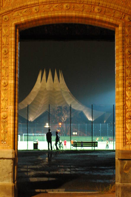 Tempodrom as seen through the Gateway of Anhalter Bahnhof